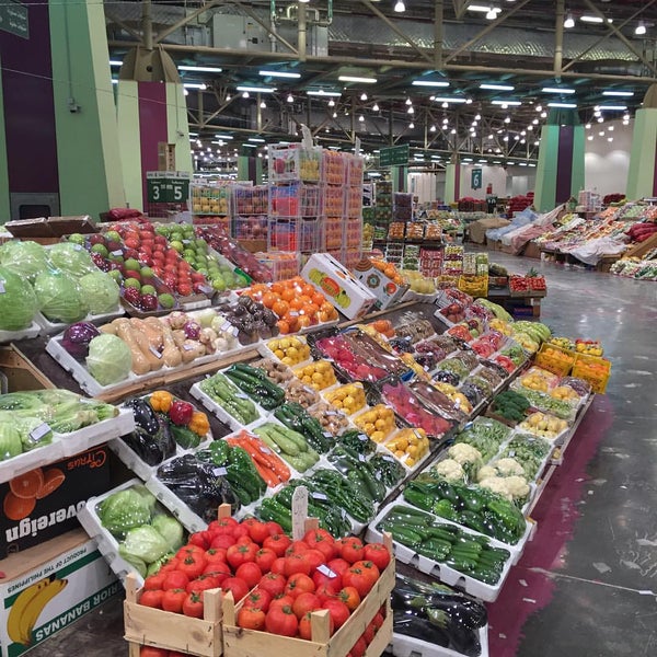 استيراد الفاكه وبيعها في الكويت